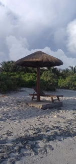 三沙岛沙滩躺椅